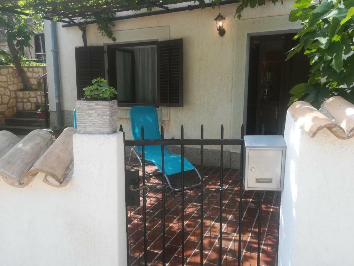 Legac Starigrad (Kvarner)